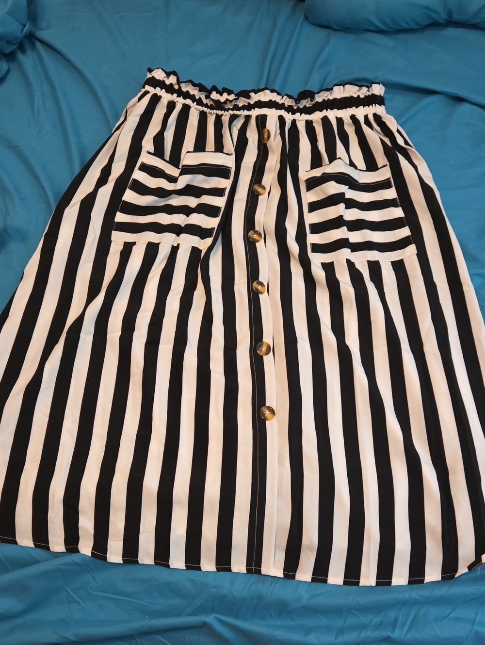 Casual Black & White Striped Button-Front Skirt